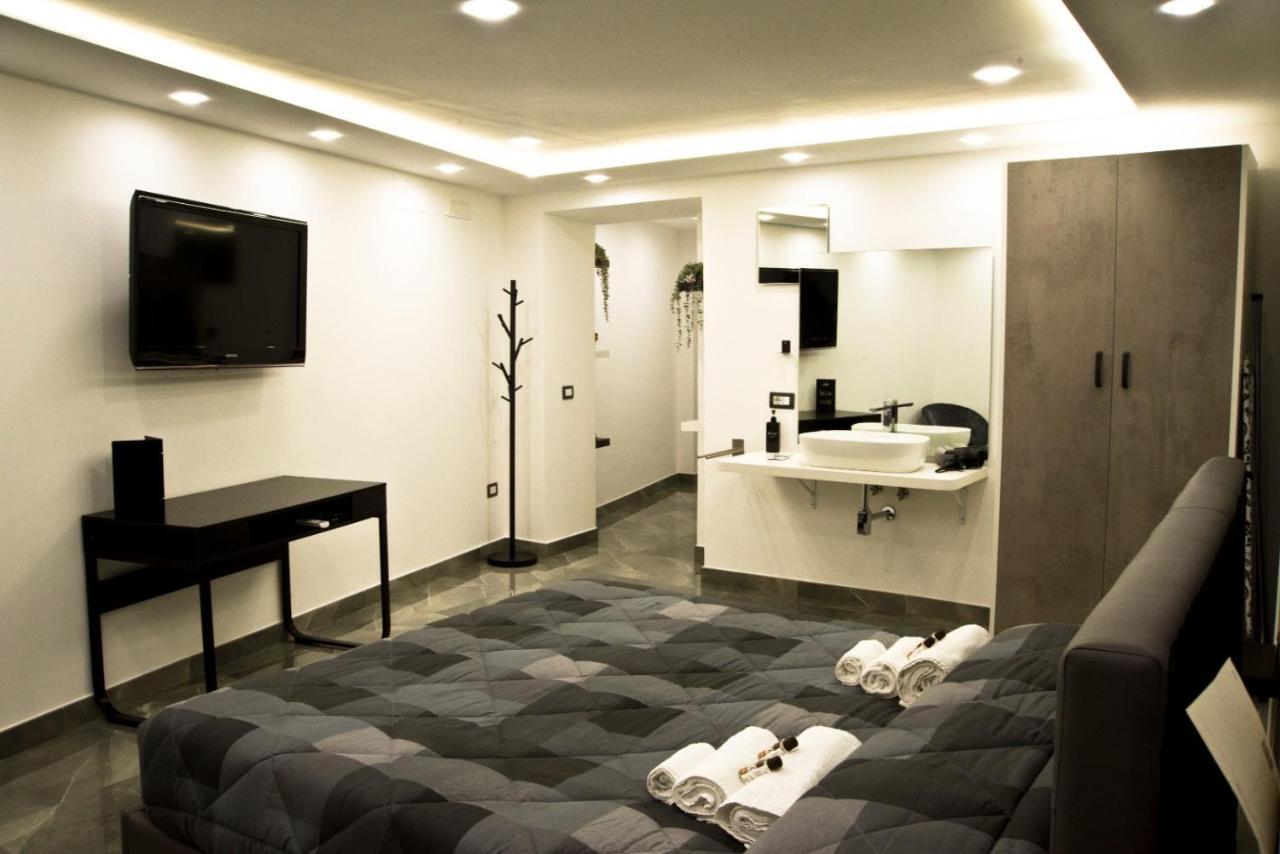 Suite Napoli Sotterranea Con Vasca Idromassaggio Exteriör bild