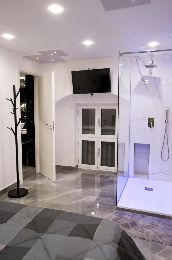 Suite Napoli Sotterranea Con Vasca Idromassaggio Exteriör bild