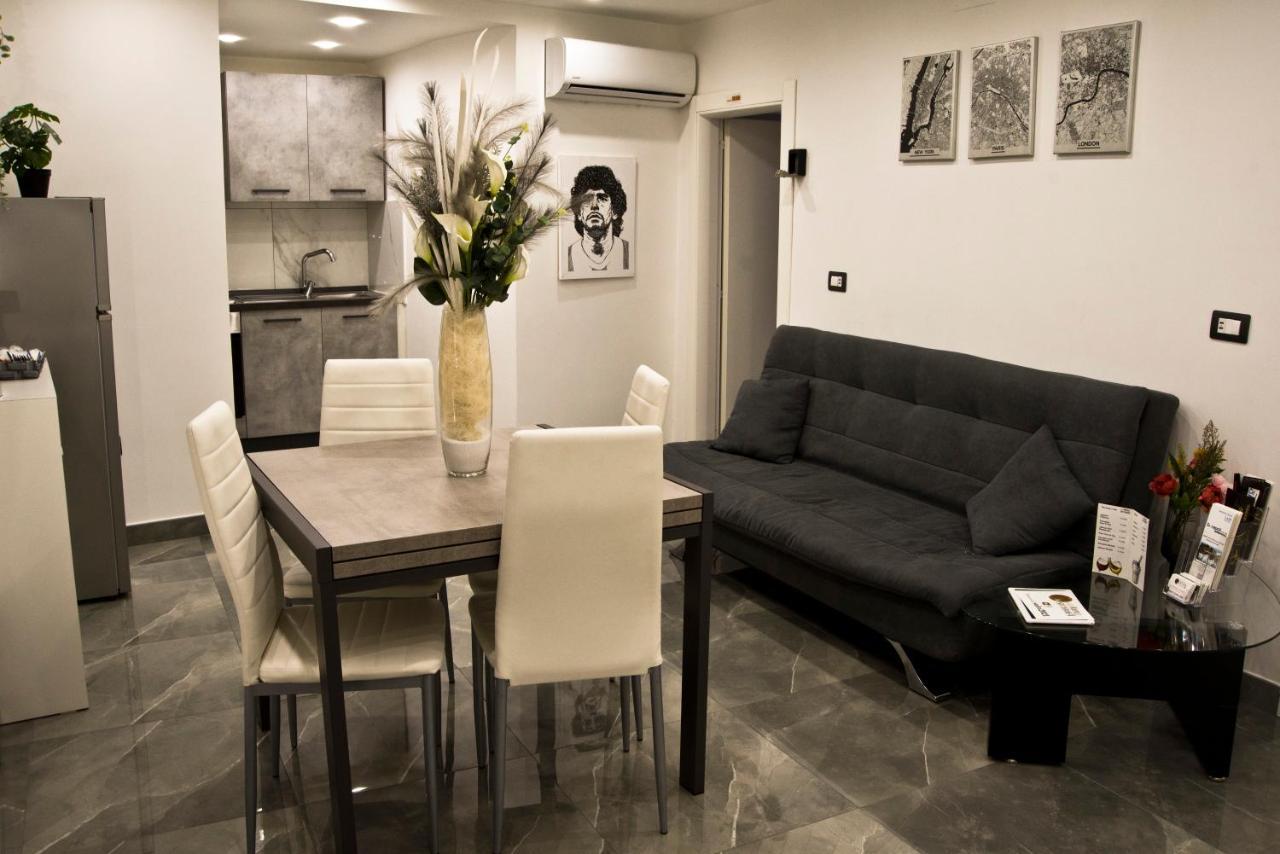 Suite Napoli Sotterranea Con Vasca Idromassaggio Exteriör bild